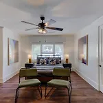 Central, Bright & Modern In Cooper Young