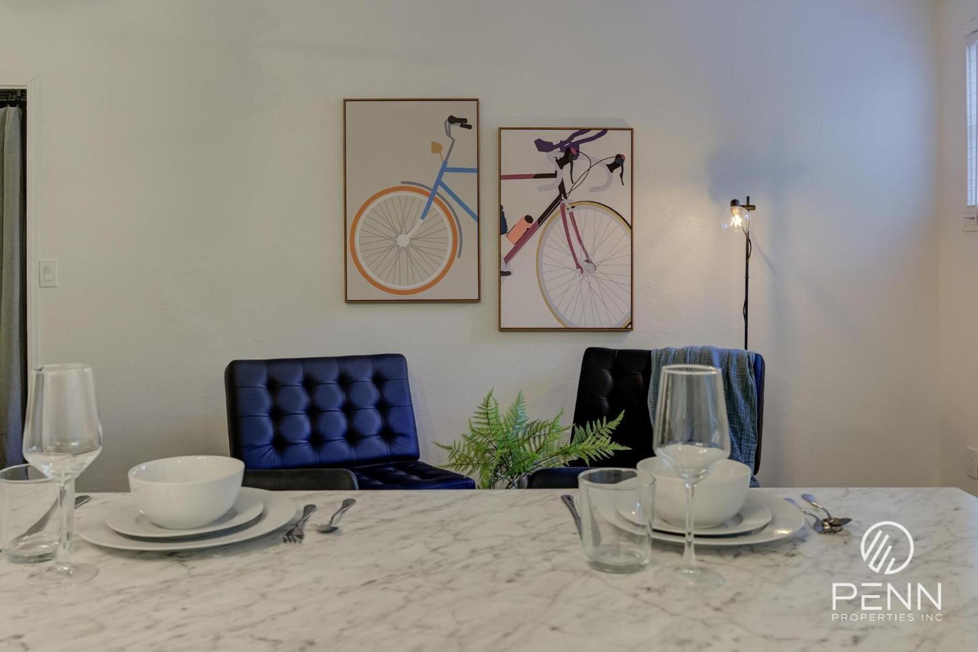 Central, Bright & Modern In Cooper Young Memphis