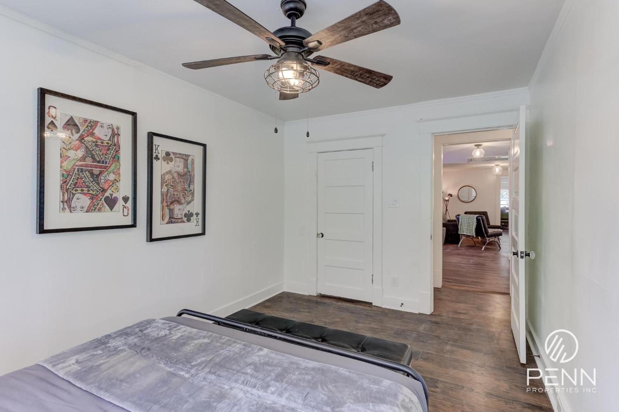 Central, Bright & Modern In Cooper Young