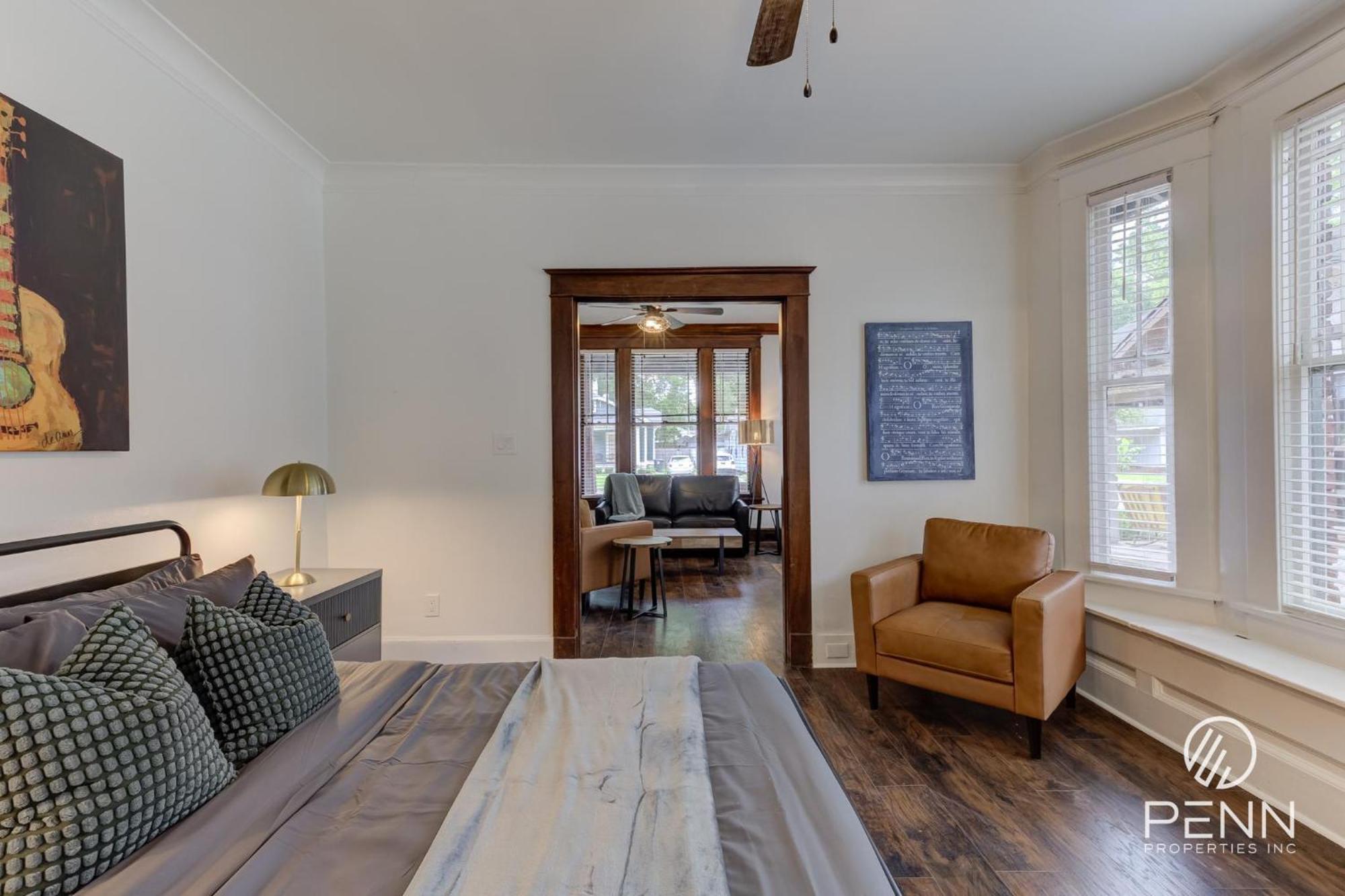 Central, Bright & Modern In Cooper Young * Memphis