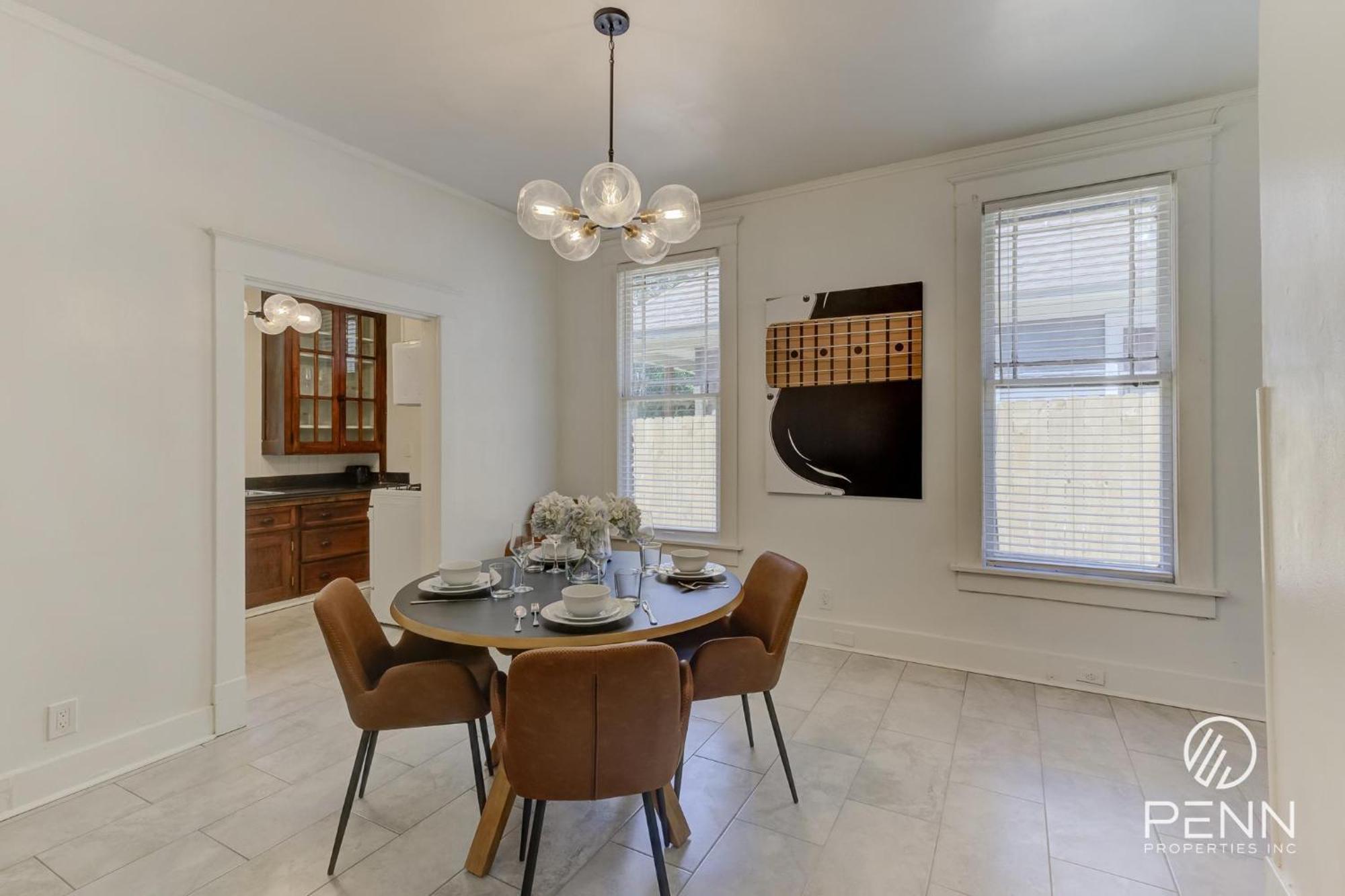 Central, Bright & Modern In Cooper Young