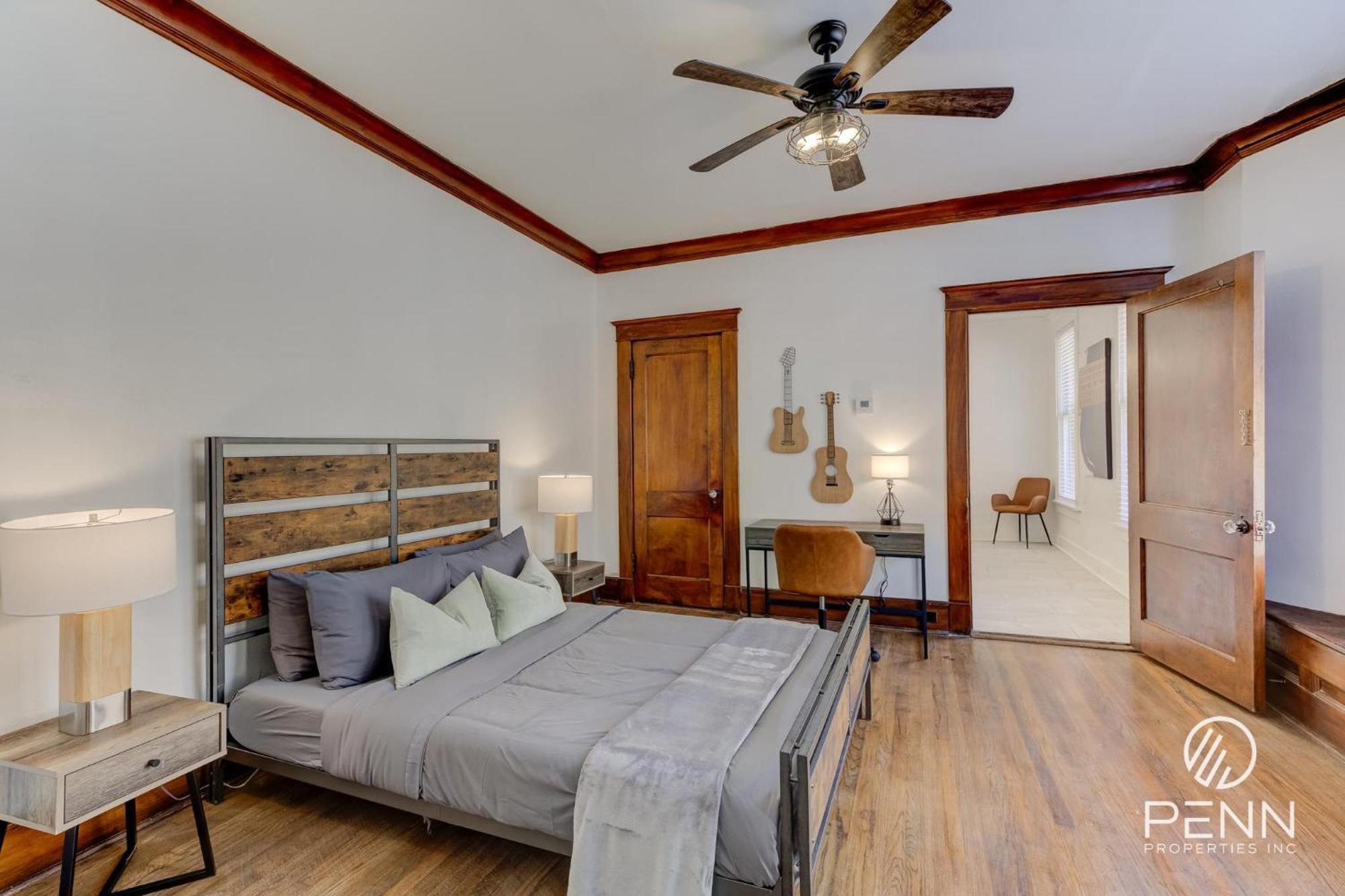 Central, Bright & Modern In Cooper Young Holiday home Memphis