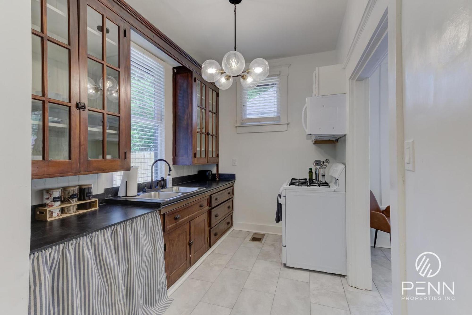 Central, Bright & Modern In Cooper Young Holiday home *